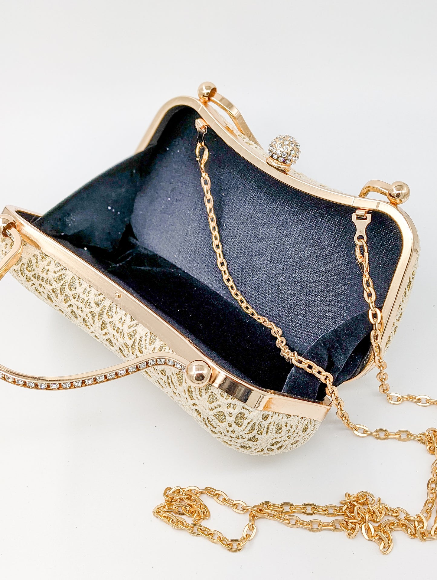 Elegant Lace Clutch Purse